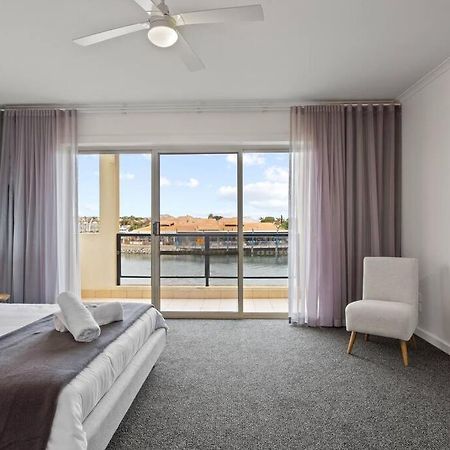 Ferienwohnung Waterfront Townhouse - Picturesque Marina Views Port Lincoln Exterior foto