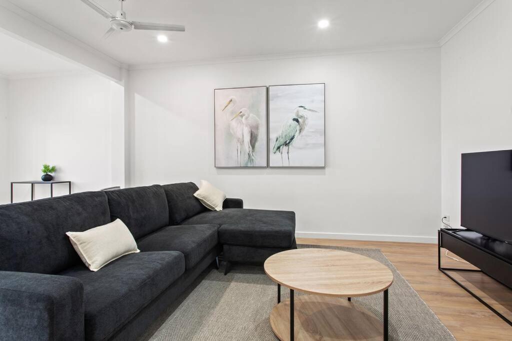 Ferienwohnung Waterfront Townhouse - Picturesque Marina Views Port Lincoln Exterior foto